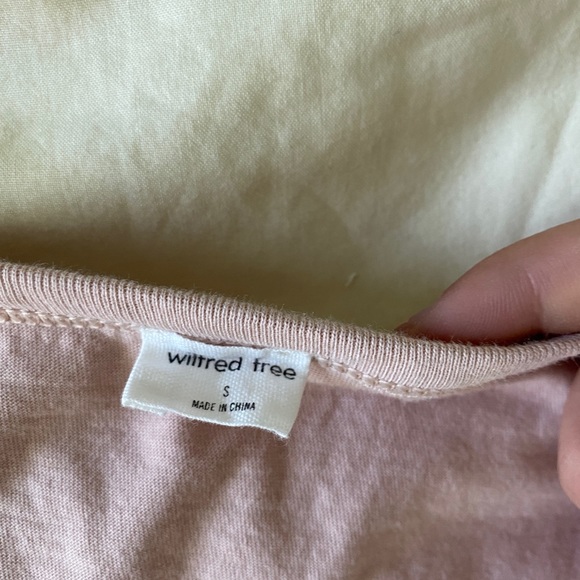 Aritzia Pink top - Picture 2 of 2